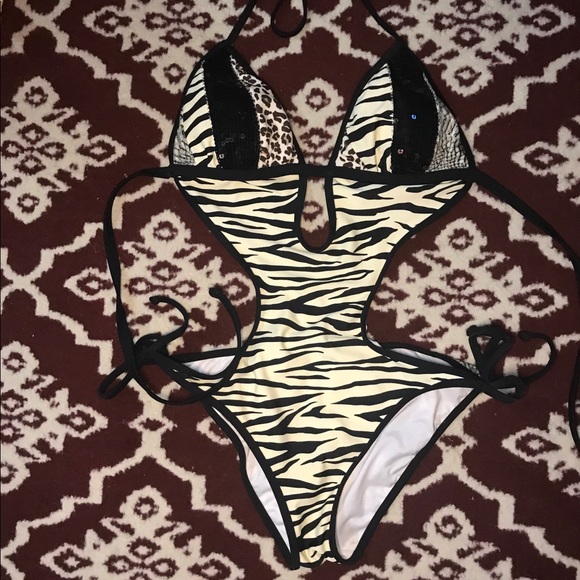 Guess Other - Guess sequin leopard monokini